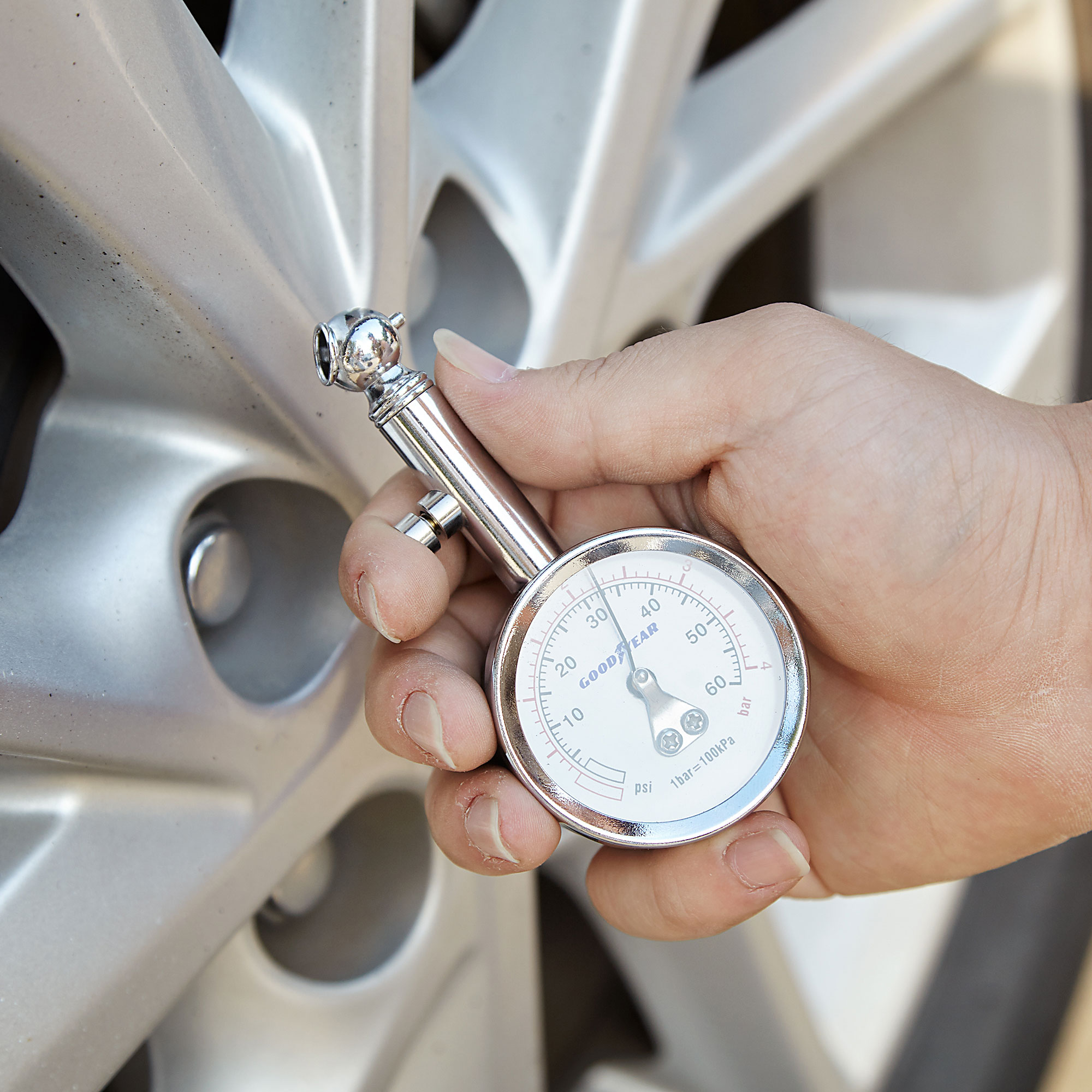 Professional Tyre Pressure Gauge Air Measurement PSI/BAR Release Button