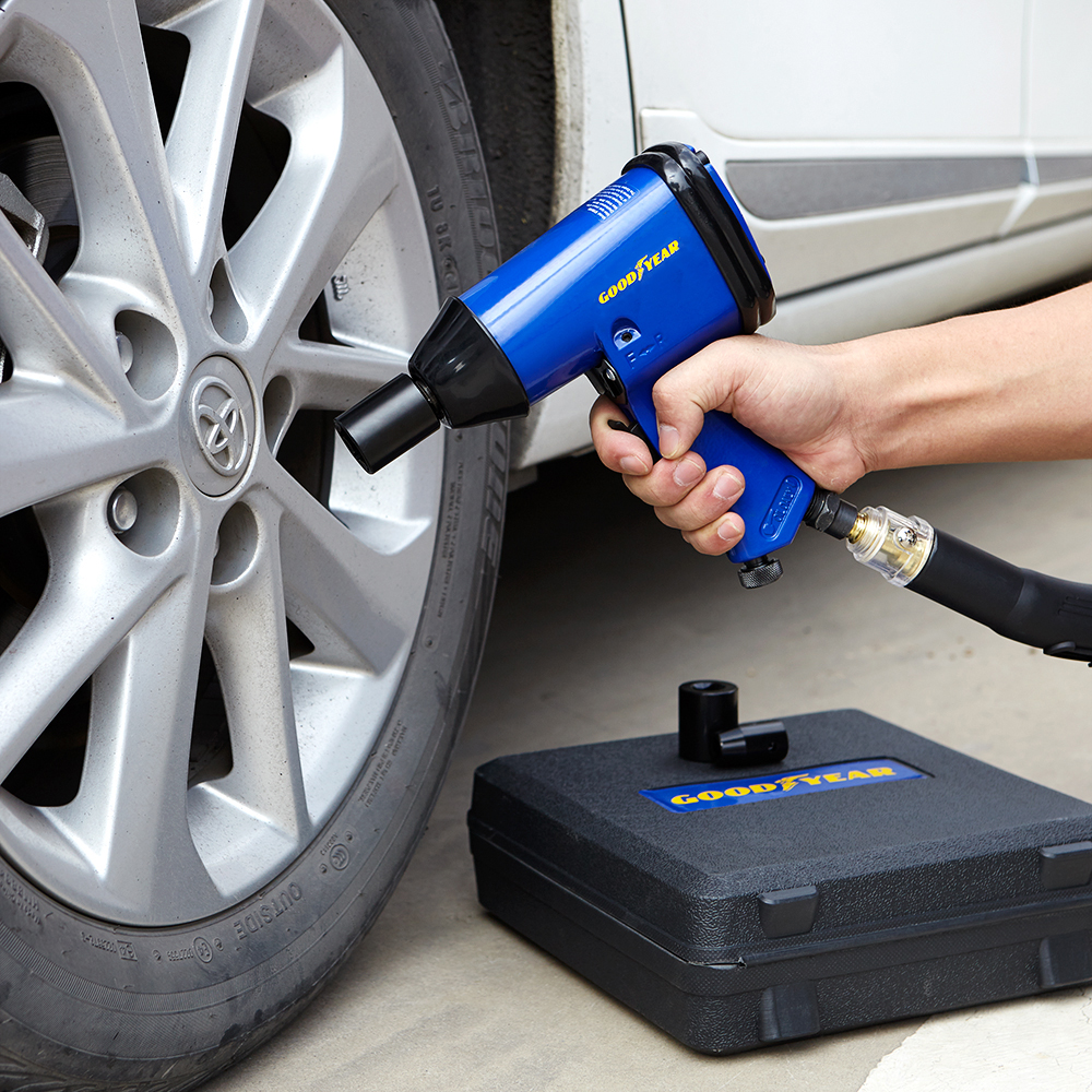 Goodyear 17pc Professional Air Impact Wrench Gun Kit 1/2" Drive